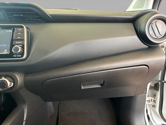 2021 Nissan Kicks S Xtronic CVT