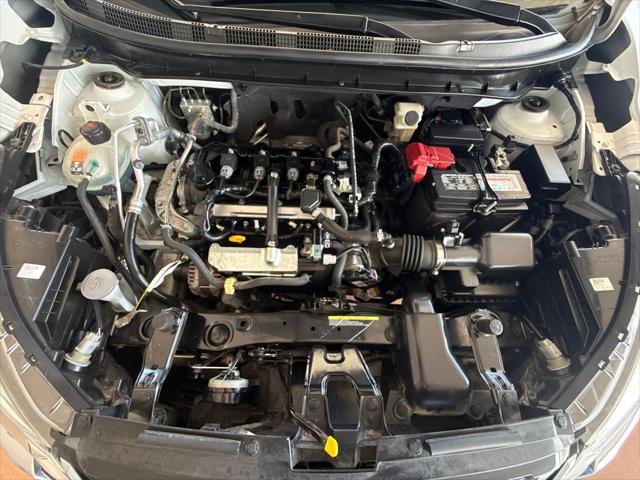 2021 Nissan Kicks S Xtronic CVT