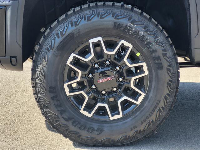2026 GMC Sierra 2500HD Crew Cab, Standard Bed, AT4X, 4WD