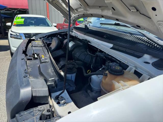 2014 Ford E-350 Cutaway E-350 Super Duty DRW Cutaway