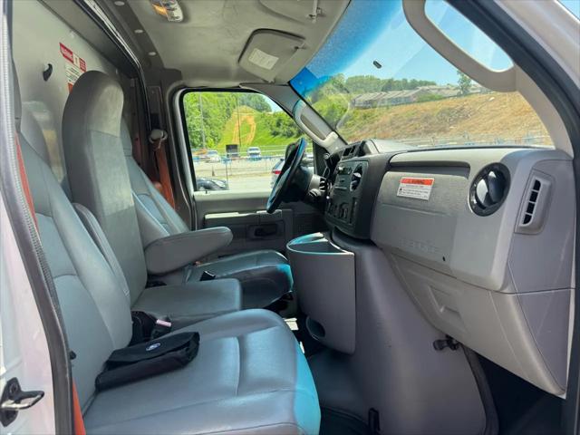 2014 Ford E-350 Cutaway E-350 Super Duty DRW Cutaway