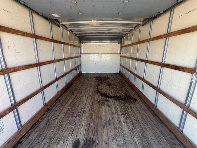 2014 Ford E-350 Cutaway E-350 Super Duty DRW Cutaway