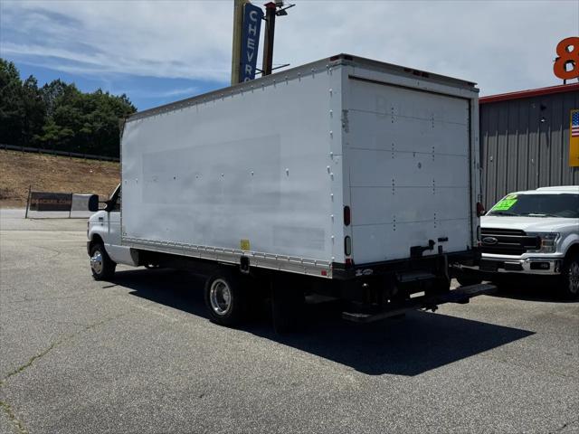 2014 Ford E-350 Cutaway E-350 Super Duty DRW Cutaway