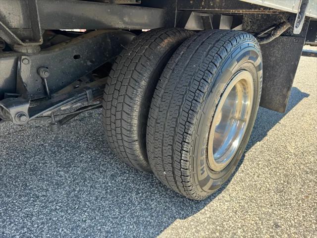 2014 Ford E-350 Cutaway E-350 Super Duty DRW Cutaway
