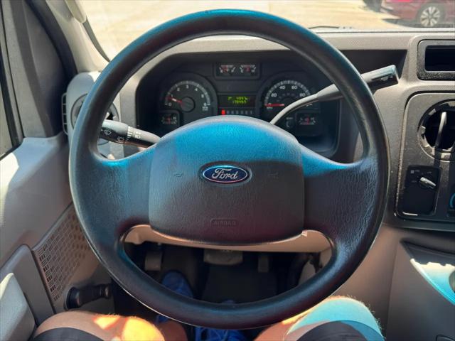 2014 Ford E-350 Cutaway E-350 Super Duty DRW Cutaway