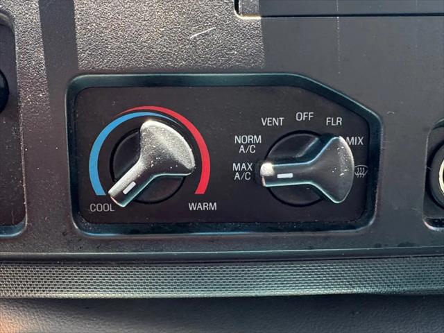 2014 Ford E-350 Cutaway E-350 Super Duty DRW Cutaway