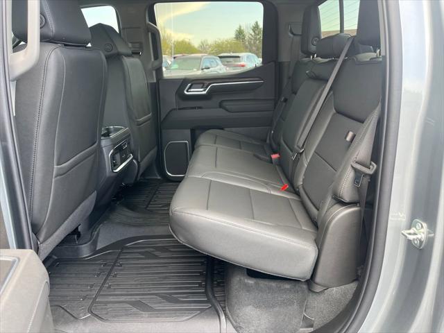 2026 GMC Sierra 1500 Crew Cab, Short Bed, SLT, 4WD