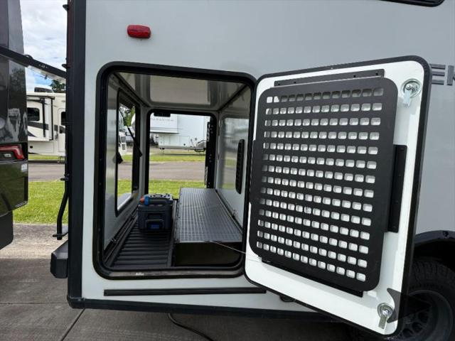 2025 Mercedes-Benz Sprinter 3500XD Chassis Standard Roof 4-Cyl Diesel HO