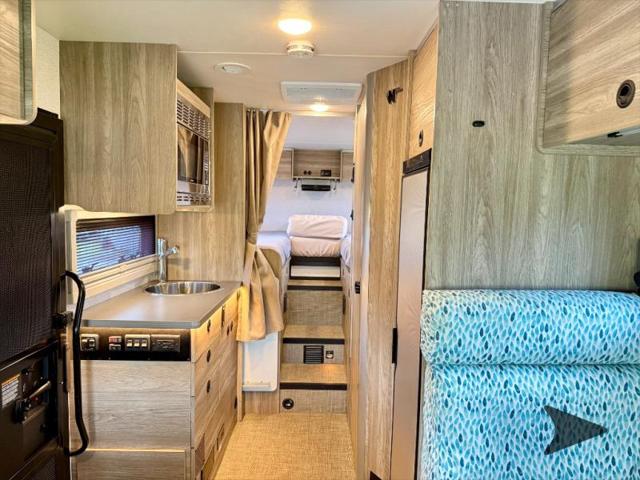 2025 Mercedes-Benz Sprinter 3500XD Chassis Standard Roof 4-Cyl Diesel HO