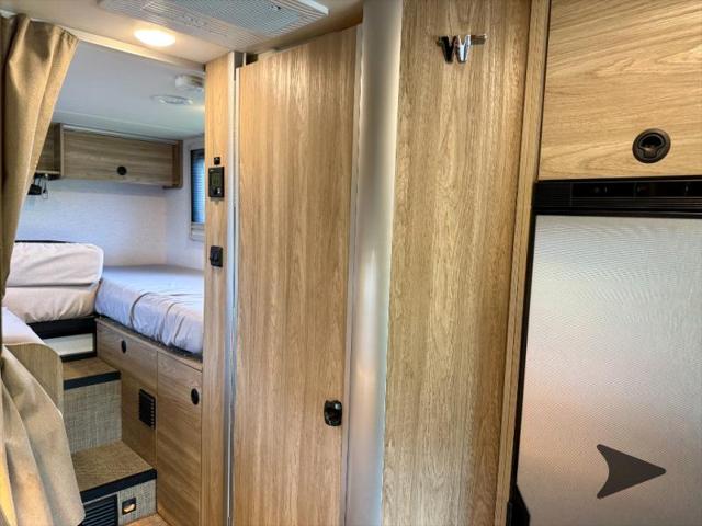 2025 Mercedes-Benz Sprinter 3500XD Chassis Standard Roof 4-Cyl Diesel HO