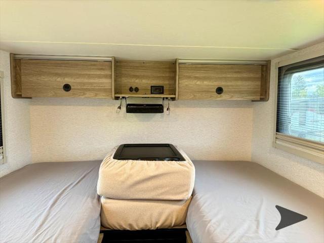 2025 Mercedes-Benz Sprinter 3500XD Chassis Standard Roof 4-Cyl Diesel HO