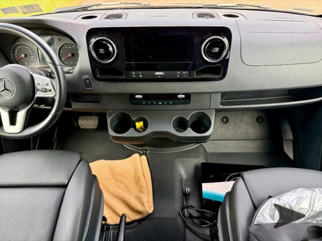 2025 Mercedes-Benz Sprinter 3500XD Chassis Standard Roof 4-Cyl Diesel HO