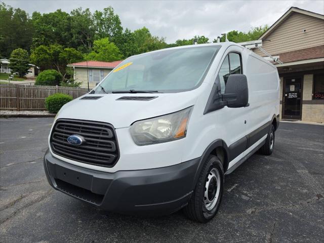 2015 Ford Transit 250 3dr SWB Low Roof Cargo Van w/60/40 Passenger Side Doors