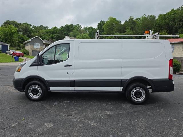 2015 Ford Transit 250 3dr SWB Low Roof Cargo Van w/60/40 Passenger Side Doors