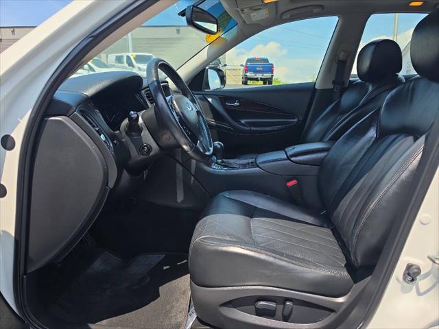 2017 INFINITI QX50 Base 4dr Crossover