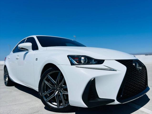 2017 Lexus IS 200t Base 4dr Sedan