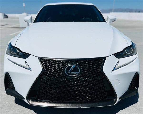 2017 Lexus IS 200t Base 4dr Sedan
