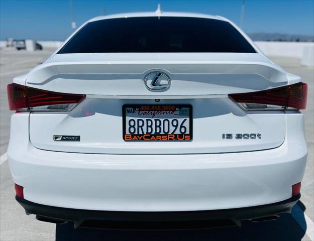 2017 Lexus IS 200t Base 4dr Sedan