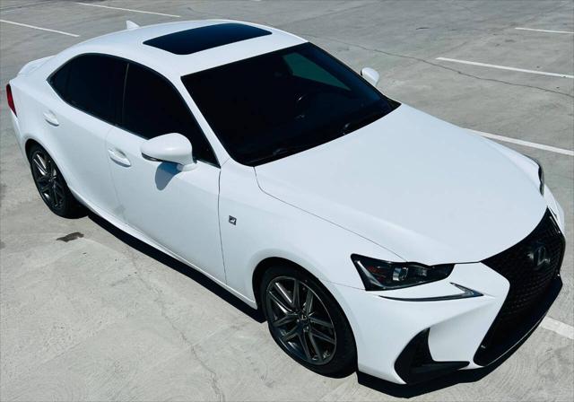 2017 Lexus IS 200t Base 4dr Sedan