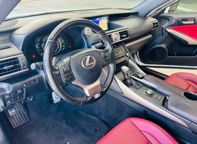 2017 Lexus IS 200t Base 4dr Sedan