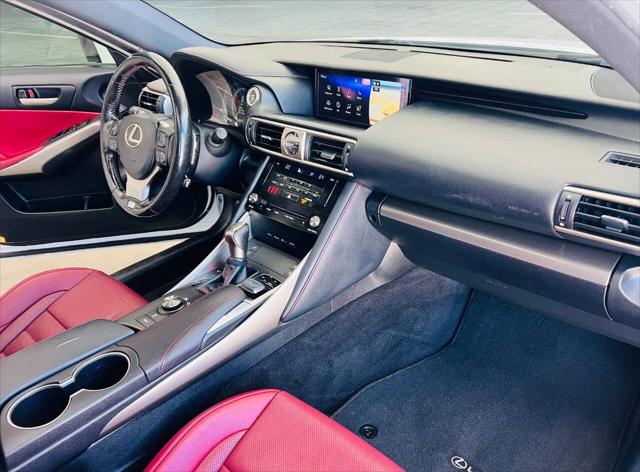 2017 Lexus IS 200t Base 4dr Sedan