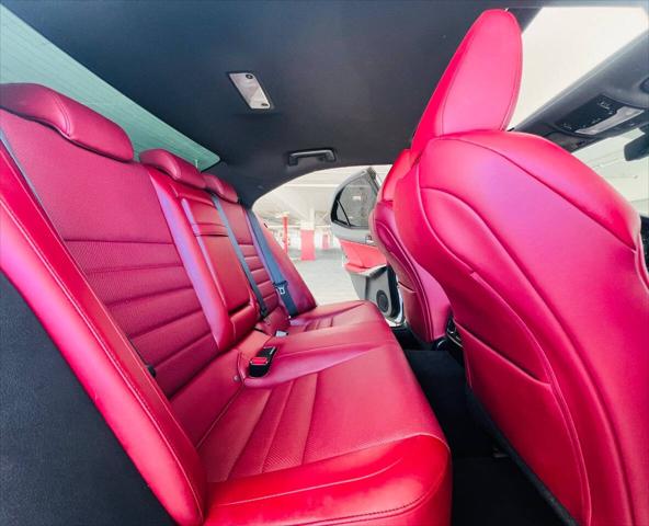 2017 Lexus IS 200t Base 4dr Sedan