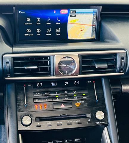 2017 Lexus IS 200t Base 4dr Sedan