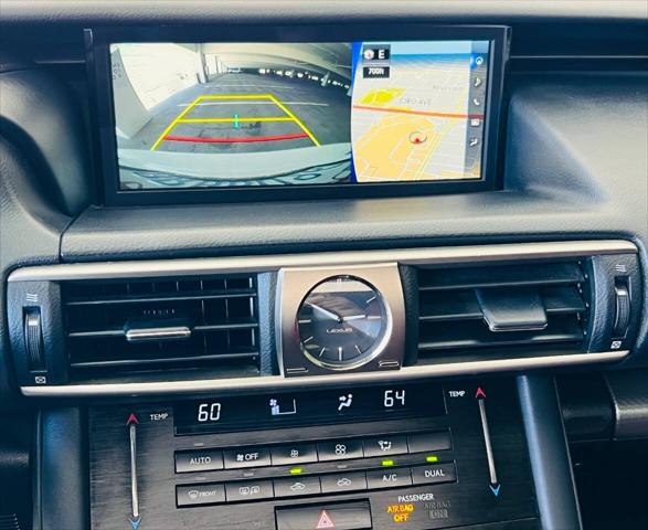 2017 Lexus IS 200t Base 4dr Sedan