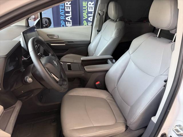 2023 Toyota Sienna XLE