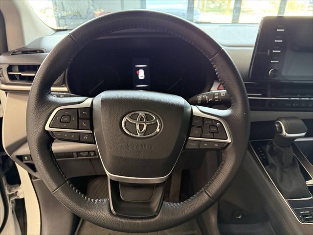 2023 Toyota Sienna XLE