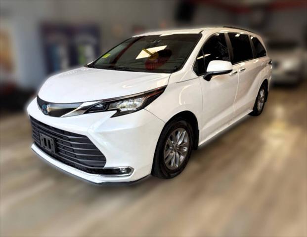 2023 Toyota Sienna XLE
