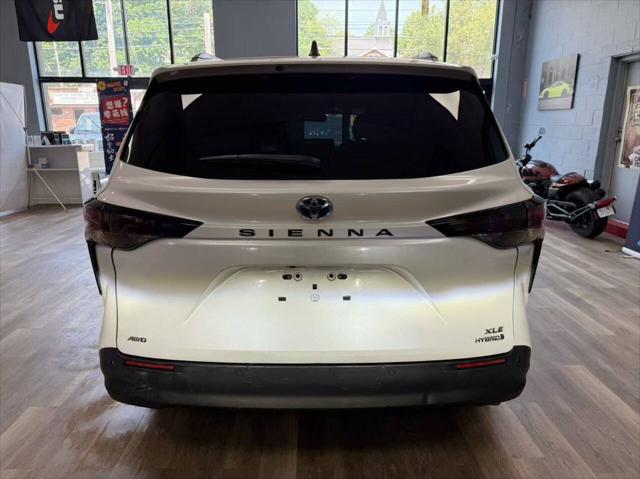 2023 Toyota Sienna XLE