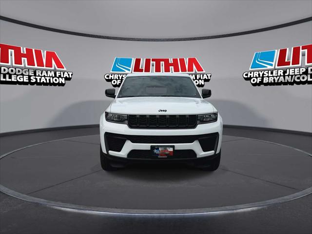 2026 Jeep Grand Cherokee Altitude 4x2