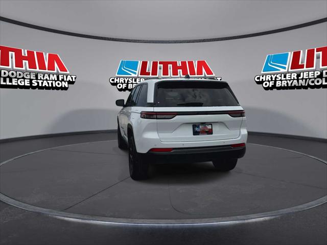 2026 Jeep Grand Cherokee Altitude 4x2