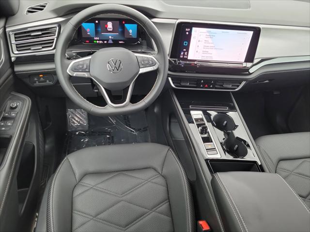 2025 Volkswagen Atlas Cross Sport 2.0T SE w/Technology