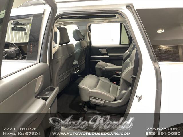 2025 Ford Expedition Active MAX