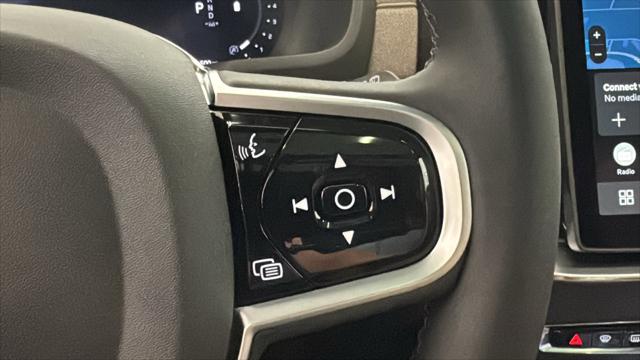 2026 Volvo XC90 Core, B5 AWD Gas (mild hybrid), Gasoline, Bright, 7 Seats
