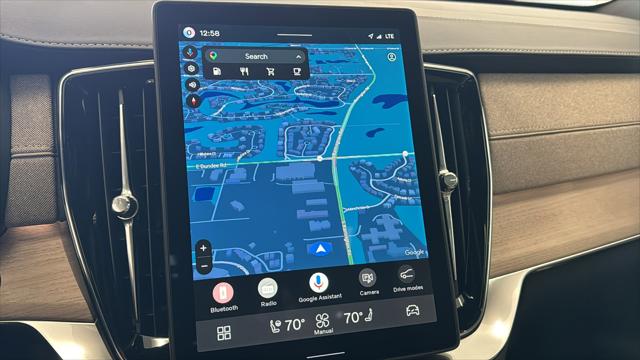 2026 Volvo XC90 Core, B5 AWD Gas (mild hybrid), Gasoline, Bright, 7 Seats
