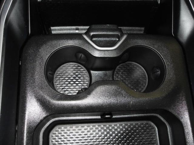 2020 Ram 1500 Big Horn Crew Cab 4x4 5'7" Box