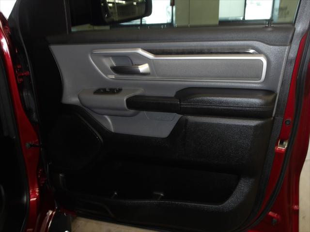 2020 Ram 1500 Big Horn Crew Cab 4x4 5'7" Box