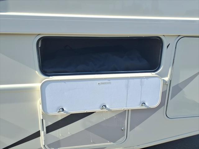2018 Ford F-53 Base