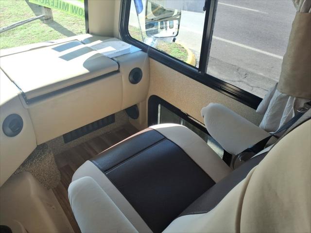 2018 Ford F-53 Base