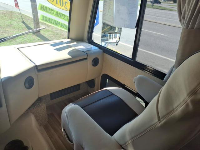2018 Ford F-53 Base