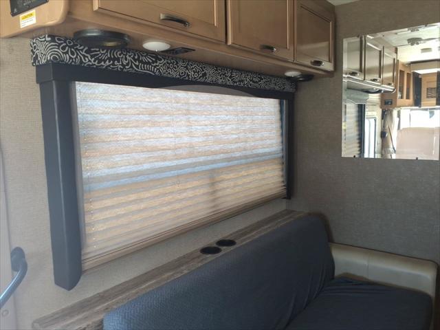2018 Ford F-53 Base