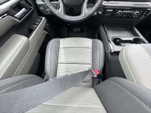 2026 Chevrolet Silverado 2500HD Crew Cab, Standard Bed, XR2, 4WD