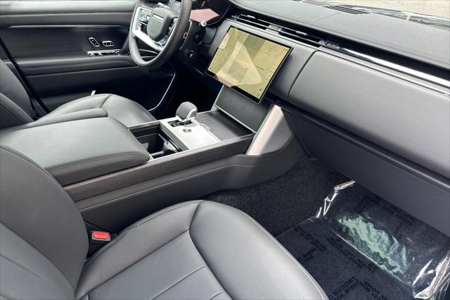 2026 Land Rover Range Rover P530 SE