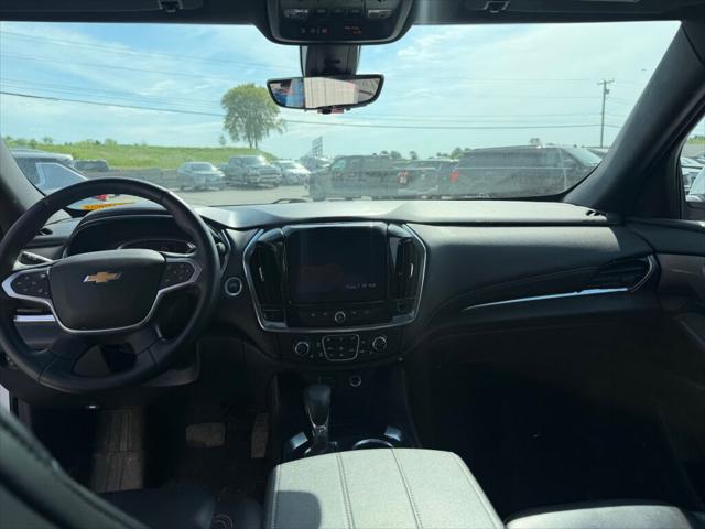 2023 Chevrolet Traverse AWD LT Leather