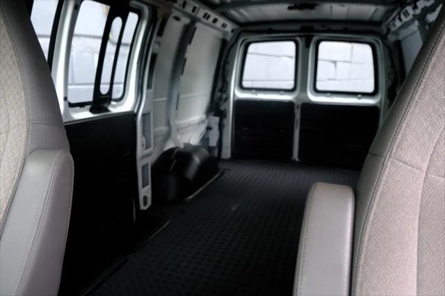 2017 GMC Savana 2500 Work Van
