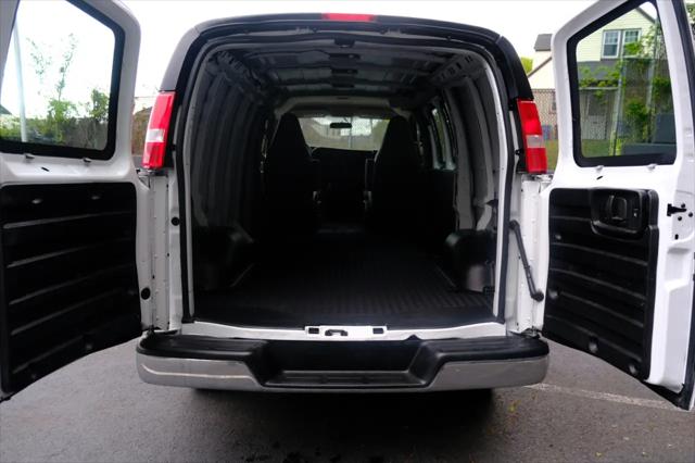 2017 GMC Savana 2500 Work Van