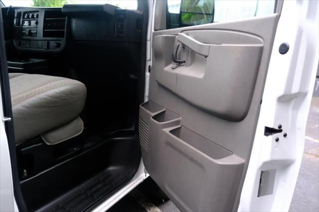 2017 GMC Savana 2500 Work Van